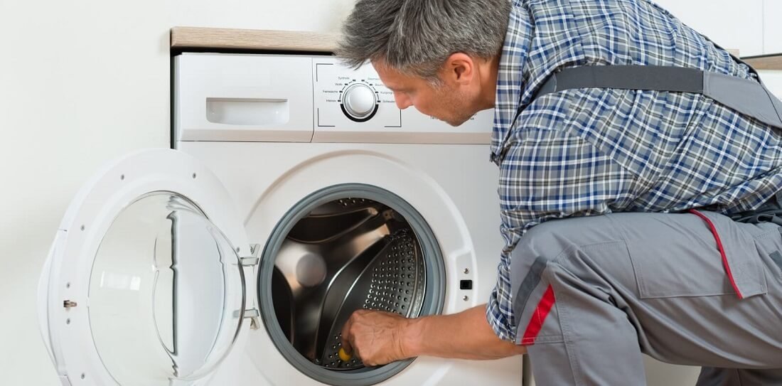 Servicio Técnico especializado Indesit tecnico_lavadora_Indesit